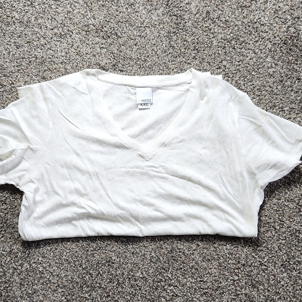 V-neck Gold Sparkle T-shirt
